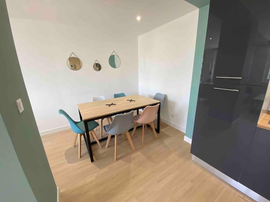 Appartement Familial, 2 Chambres, En Rdc Sur Cour 생-플로랑탱 외부 사진
